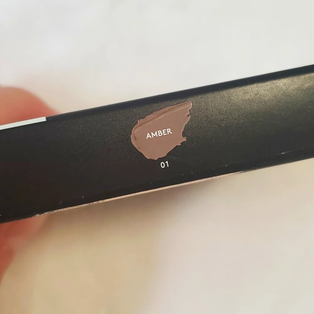 NIB Fenty Beauty by Rihanna Cheeks Out Freestyle Cream Bronzer in 01 Amber
